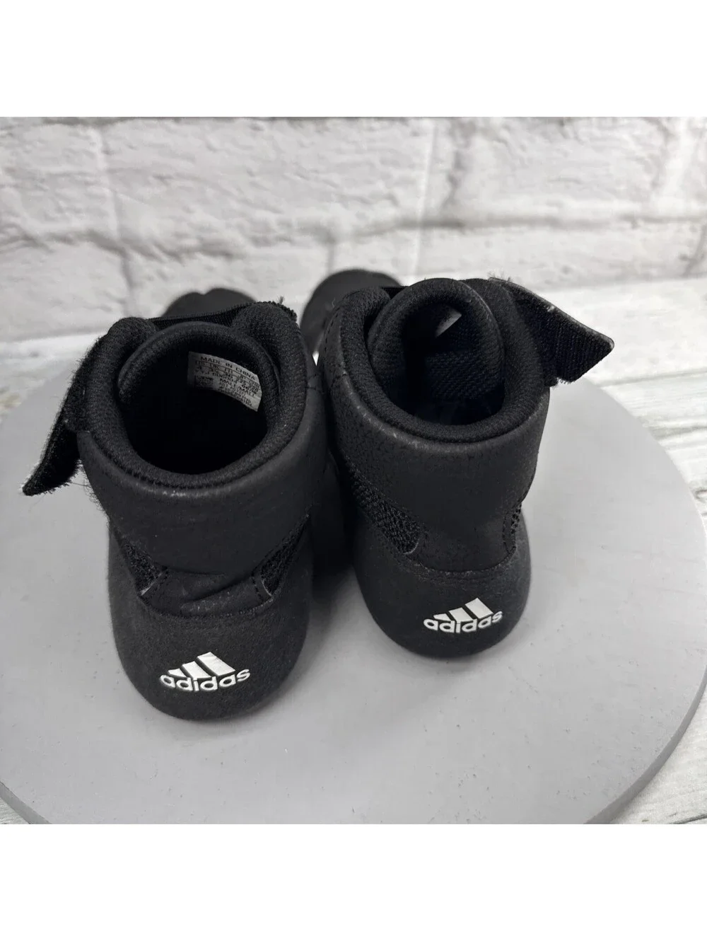 Adidas Athletic Wrestling Shoes Black White Youth Size 4 AQ3327